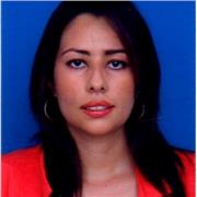 Profesor de inglés imparte clases a niños de todas las edades